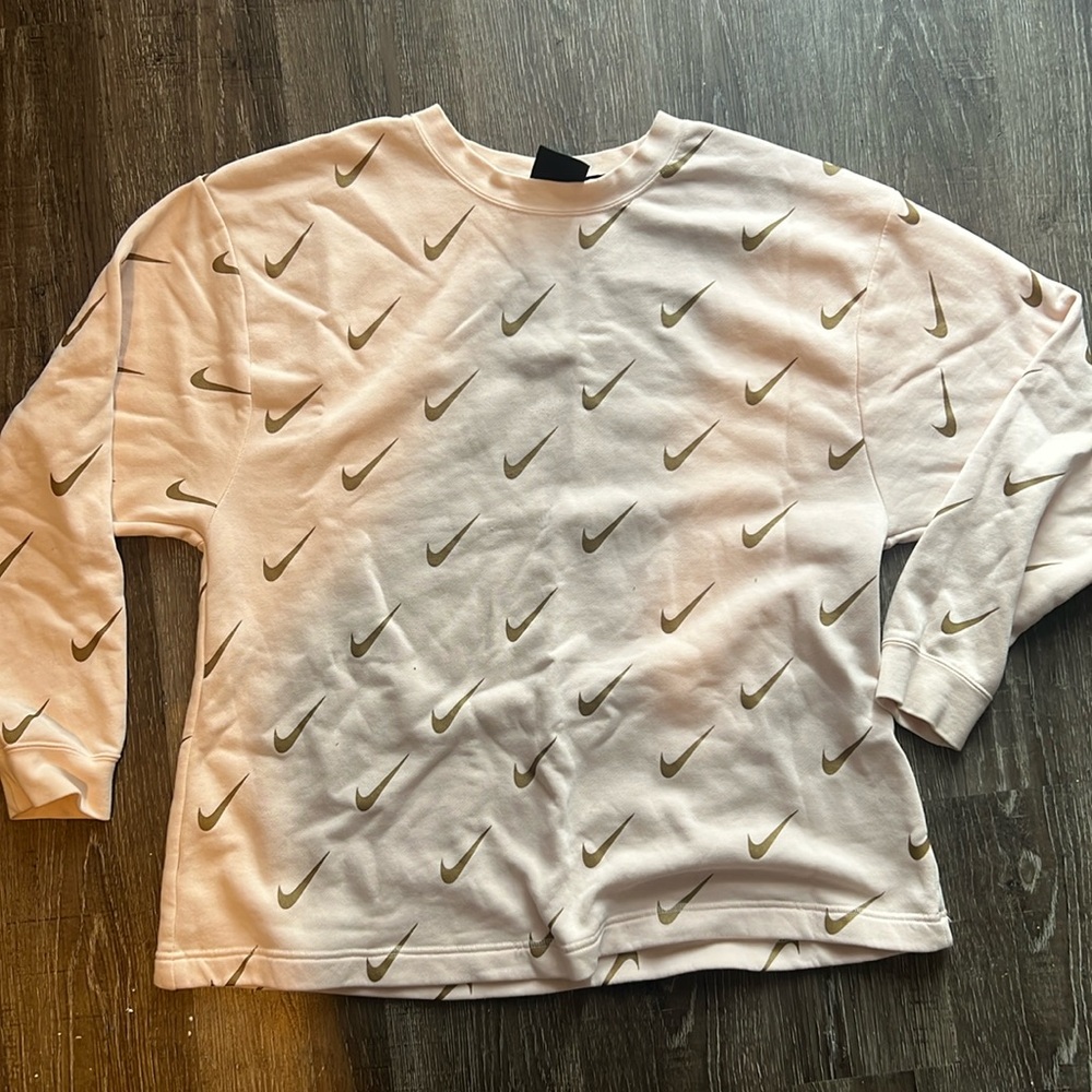 Nike sweatshirt